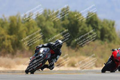 media/Apr-09-2023-SoCal Trackdays (Sun) [[333f347954]]/Turn 7 (1135am)/